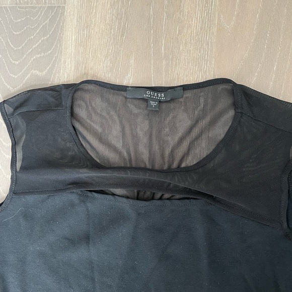 GUESS EUC Top - Picture 3 of 4